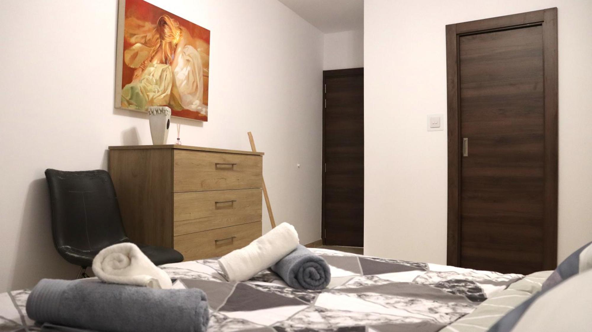 Sc6 - Modern & Spacious 2 Bed Сент-Полс-Бей Экстерьер фото